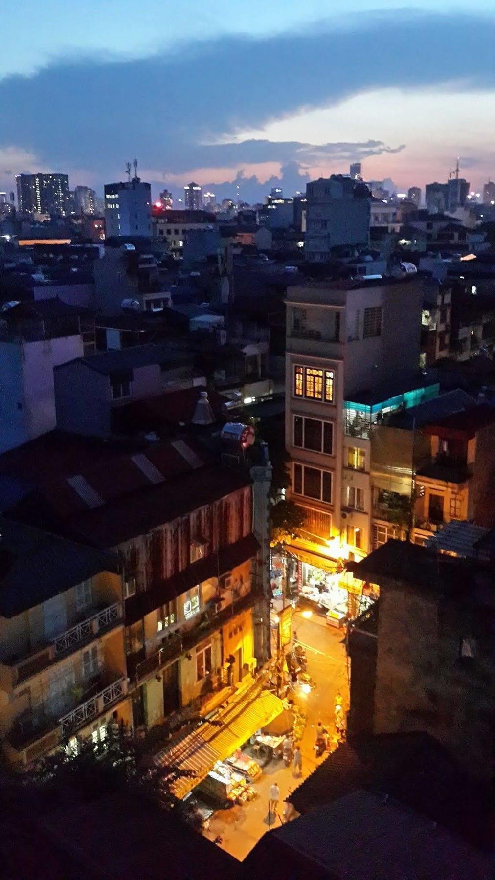 Hanoi View 2 Hotel Buitenkant foto