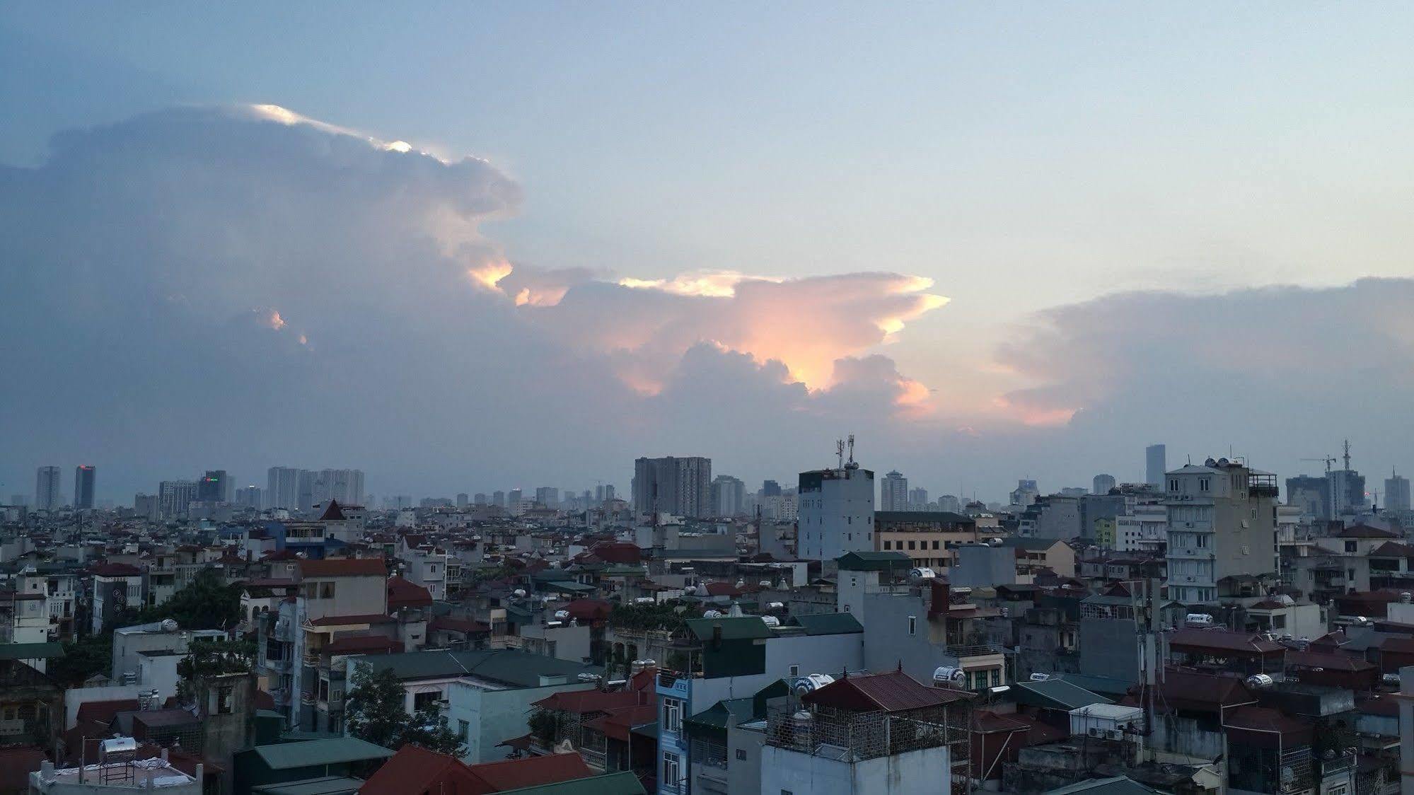 Hanoi View 2 Hotel Buitenkant foto